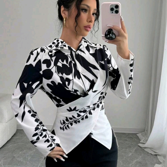 Ladies Positioned Floral Cinched Cinched Waist Cuff Long Sleeve Shir - Picture 4 of 4